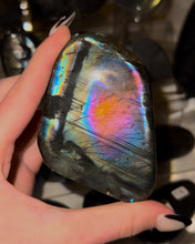 Load image into Gallery viewer, Rainbow Oil Spill Labradorite Freeform
