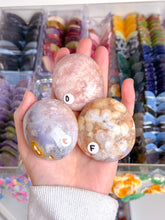 Load image into Gallery viewer, Flower Agate Palms
