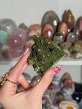 Load image into Gallery viewer, Moody Moss Epidote &amp; Quartz
