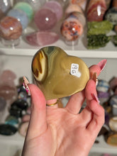 Load image into Gallery viewer, Green Polychrome Heart
