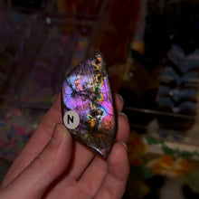 Load image into Gallery viewer, Higher Quality Labradorite Freeforms
