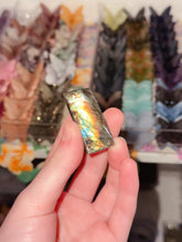 Load image into Gallery viewer, Labradorite Flats/Cabs
