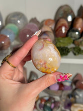 Load image into Gallery viewer, Yellow Flower Agate Palm
