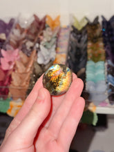Load image into Gallery viewer, Labradorite Flats/Cabs

