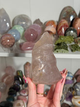 Load image into Gallery viewer, Smokey Champagne Rose Quartz Flame with Star
