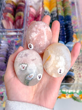 Load image into Gallery viewer, Flower Agate Palms
