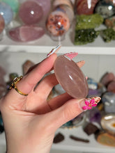 Load image into Gallery viewer, Glowy Rose Quartz Palm
