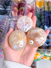 Load image into Gallery viewer, Flower Agate Palms
