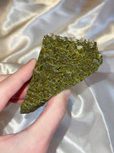 Load image into Gallery viewer, Green Sparkly Epidote from Turkey
