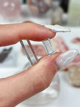 Load image into Gallery viewer, High Quality Aquamarine Specimens
